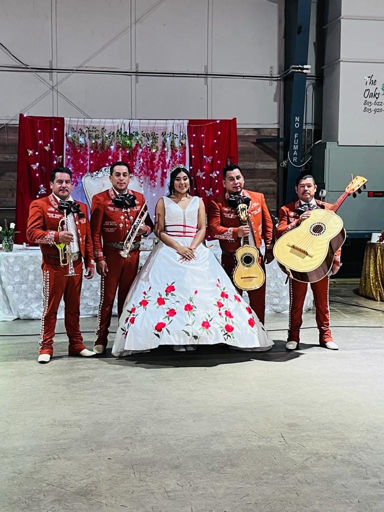 Quinceañeras con Mariachi